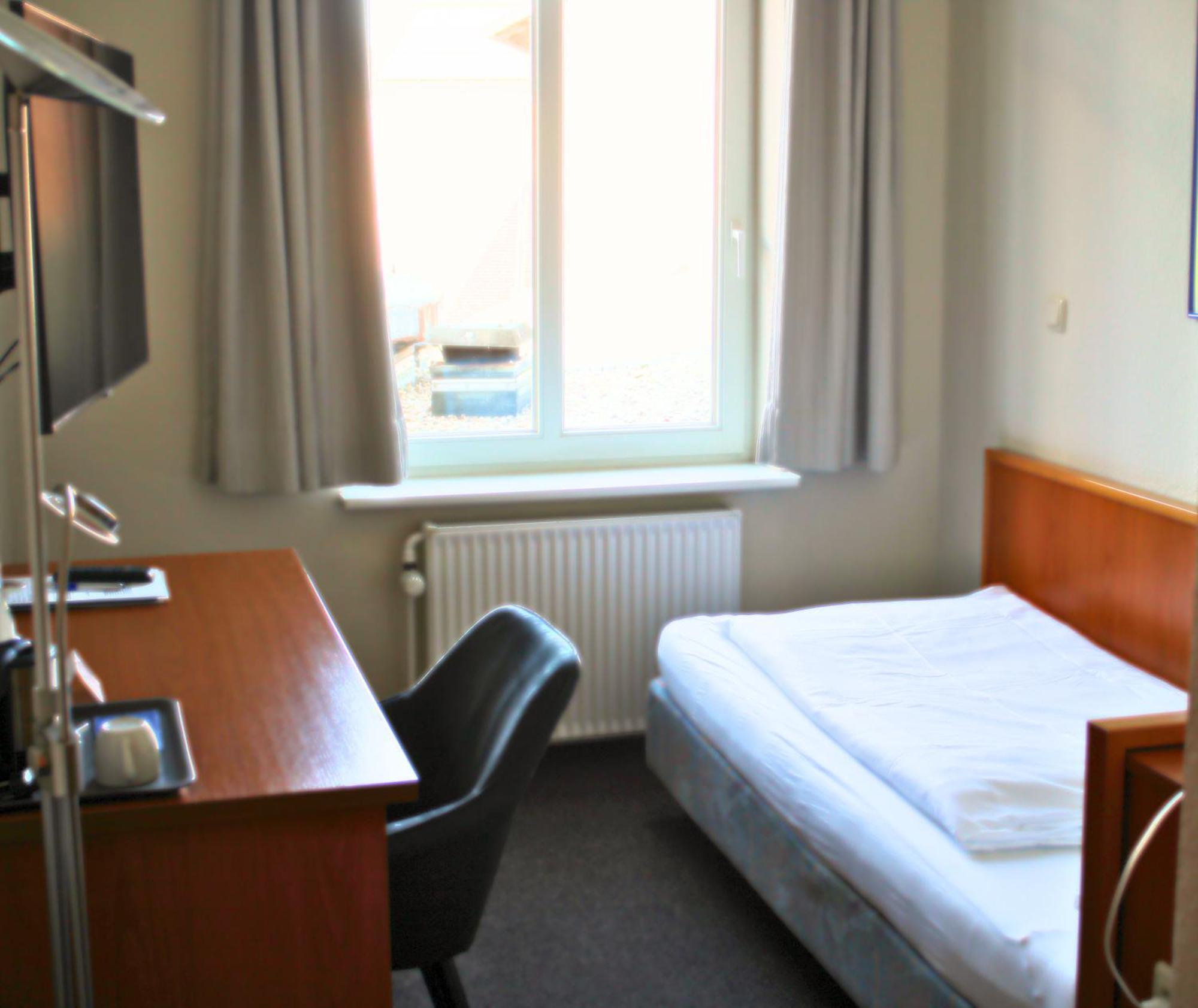 Hotel Adler & Eventlocation Gmbh Itzehoe Esterno foto